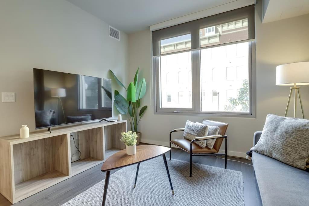 Gorgeous 1 Bedroom At Clarendon With Gym And Rooftop Arlington Dış mekan fotoğraf