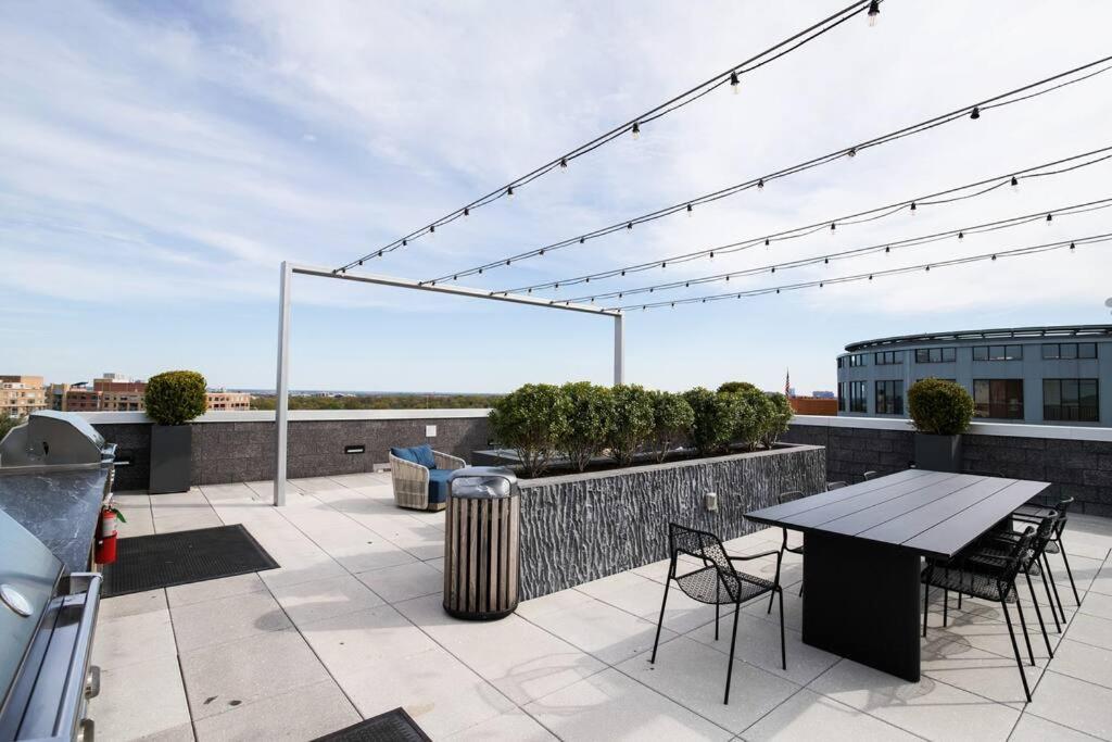Gorgeous 1 Bedroom At Clarendon With Gym And Rooftop Arlington Dış mekan fotoğraf